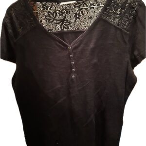 Elegant Black Lace Women’s Top